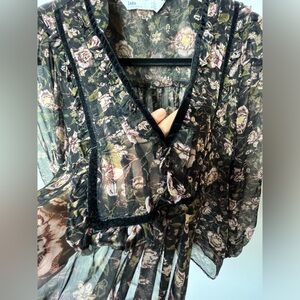 Zara Sheer Floral Blouse Women’s Size Small Black Long Sleeve Boho Peasant Top